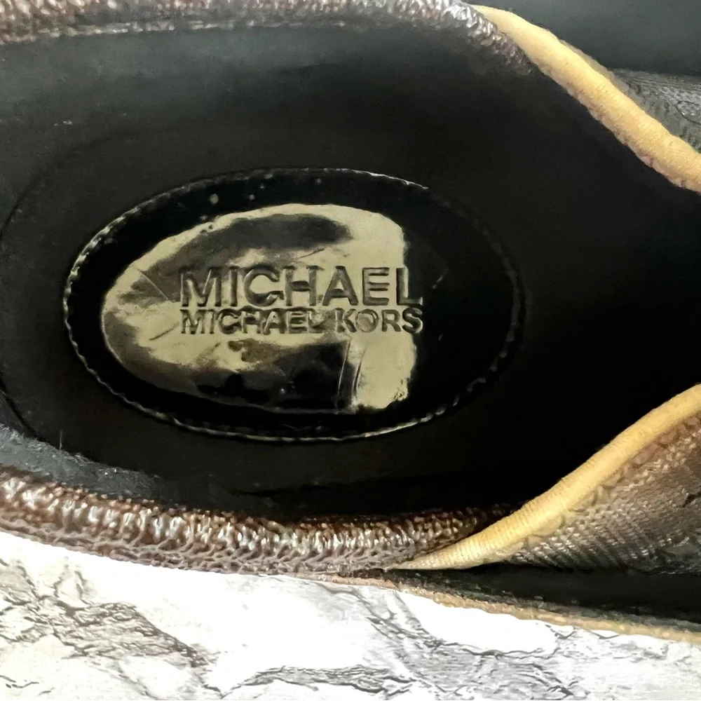 Michael Michael Kors Liv Bubble Trainer Sneakers Metallic 9.5 Fashion Logo